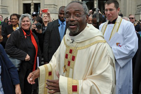 Ens _110115_Curry Outside _460