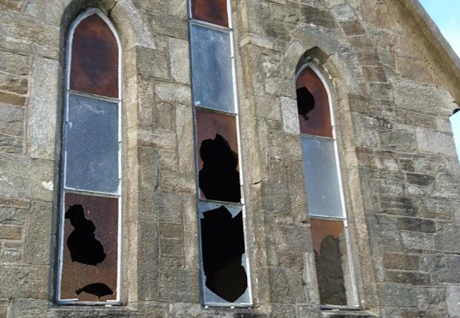 Errislannan -Holy -Trinity -vandalised -02-460