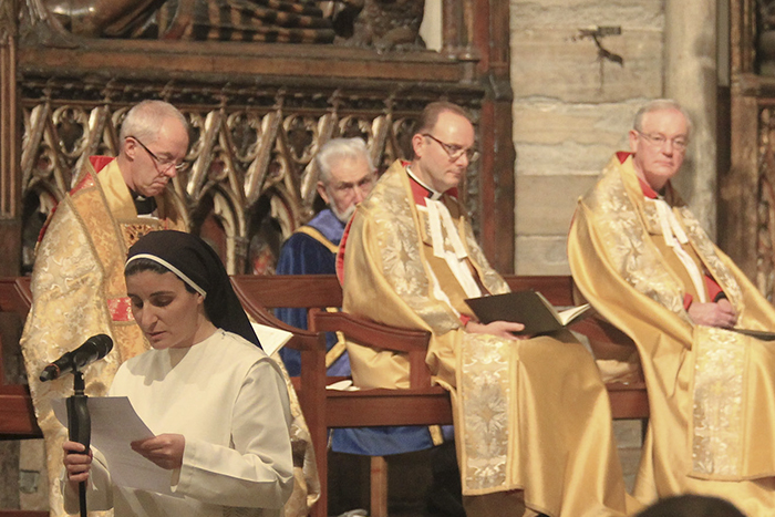 WAbbey -Andrew -Dunsmore _Sister -Nazek -Matty -service -Middle -East -181204_700x 467