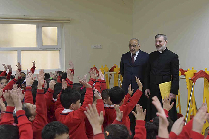 Cyp Gulf _Prime -Minister -Adil -Abdul -Mahdi -Father -Faiz -Jerjes -St Georges -Anglican -Church -Baghdad -Jan -2019-01_700x 467